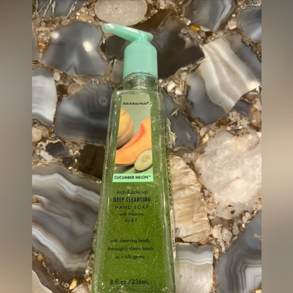Vintage B&BW Cucumber Melon Anti-Bacterial Deep Cleansing Hand Soap‎